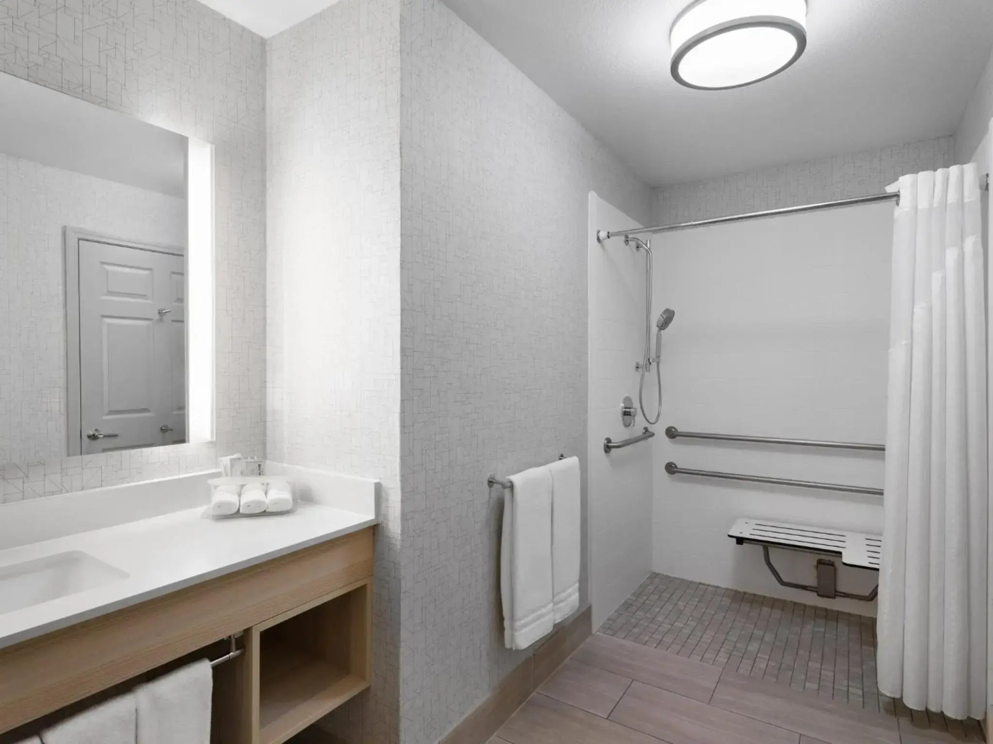 Holiday Inn Express Ft Bragg by IHG