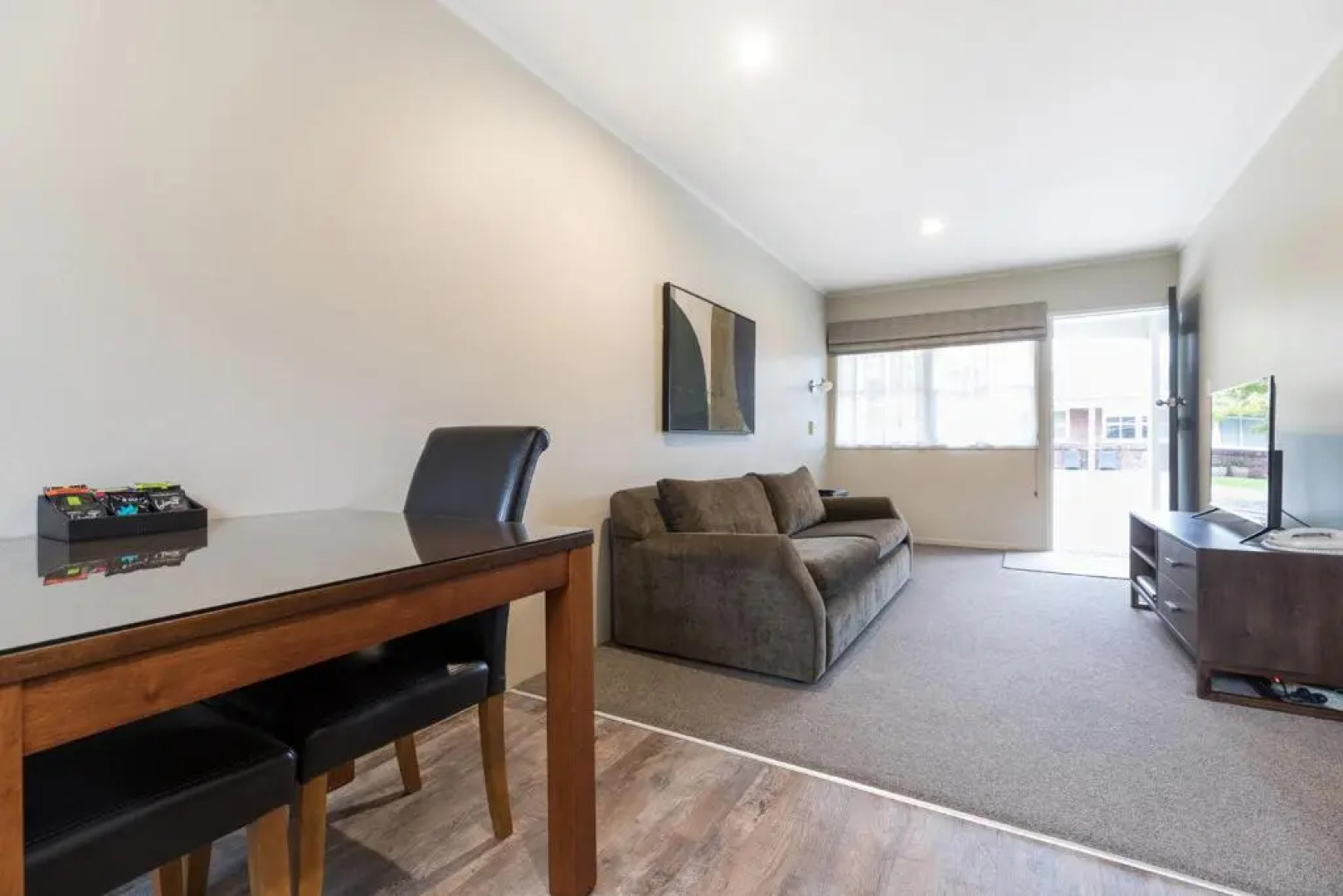 Colonial Court Motor Inn