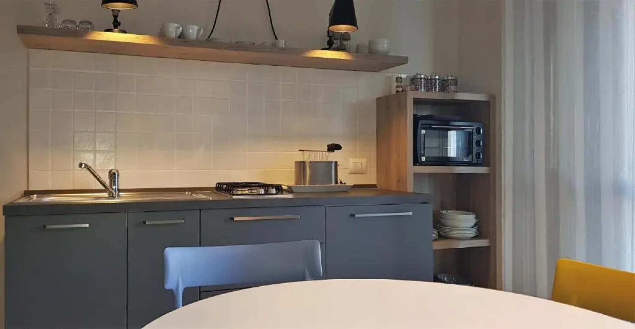 La Quiete 09 terrace apartment by Gardadomusmea