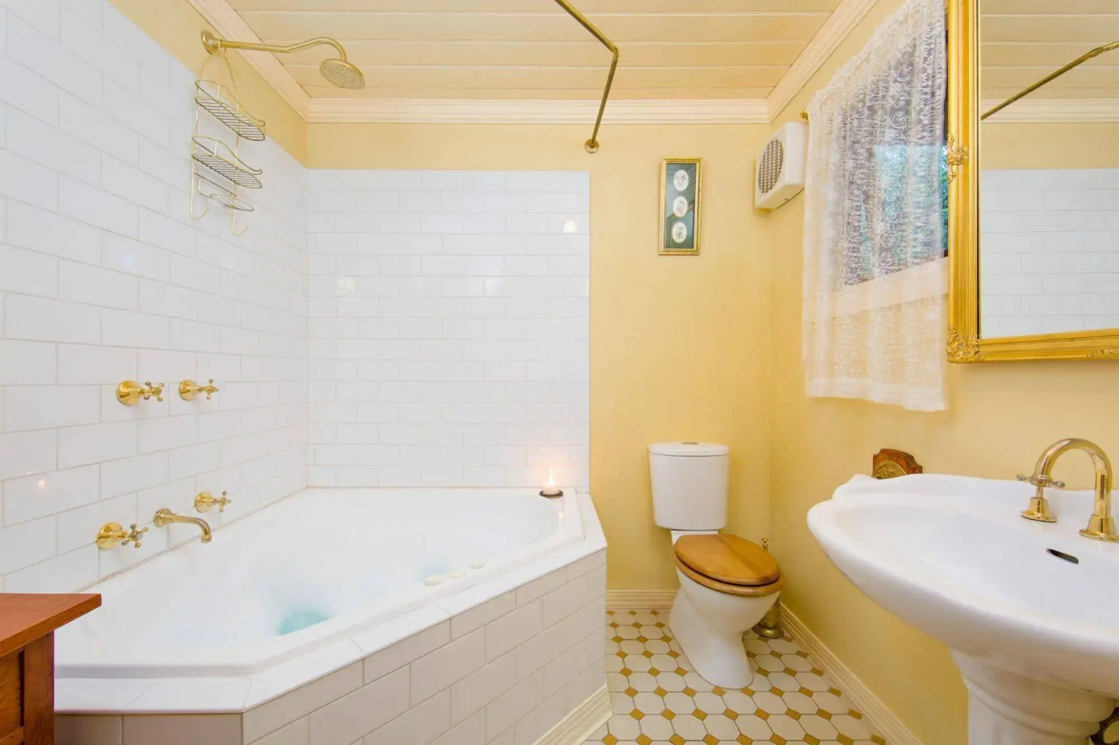 Barnsley House Bed and Breakfast