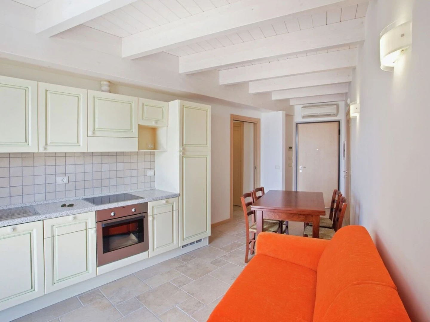 Modern Holiday Home in Pedaso with Pool