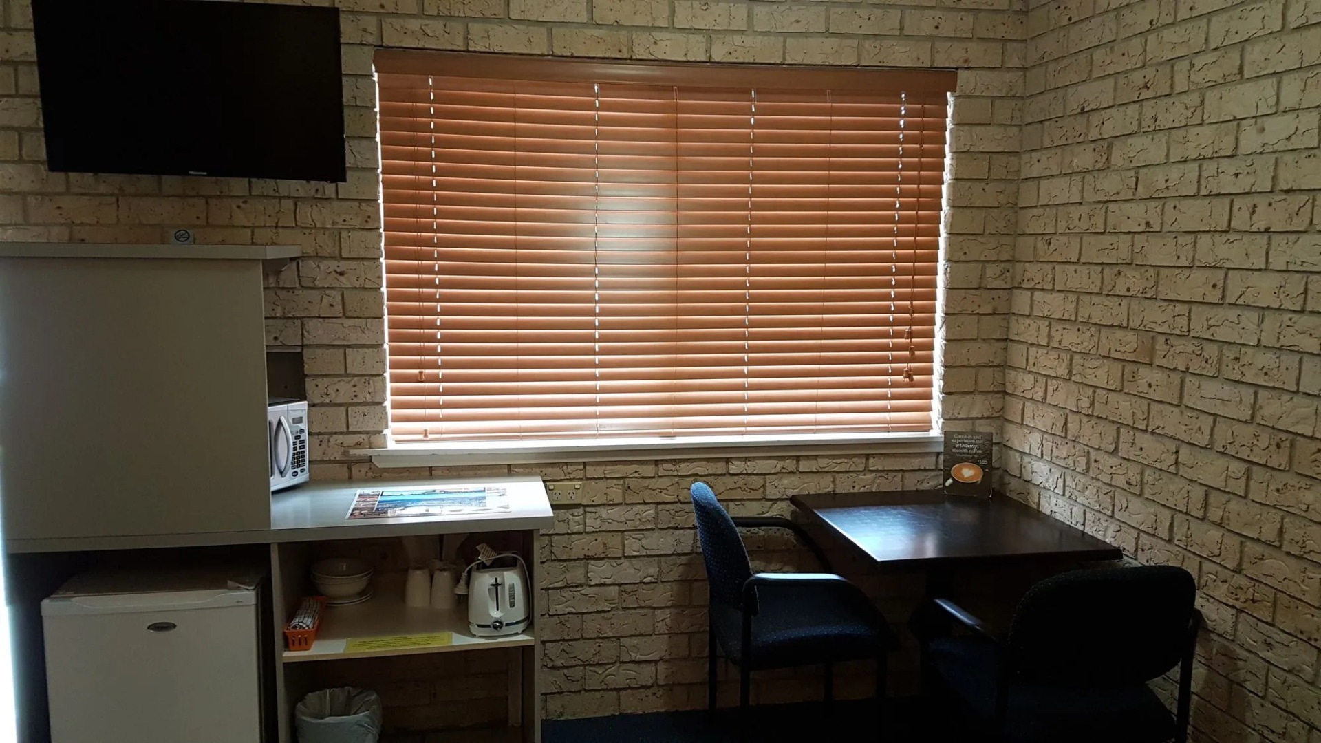 Kennedy Drive Boutique Motel - Close To City Centre & Airport