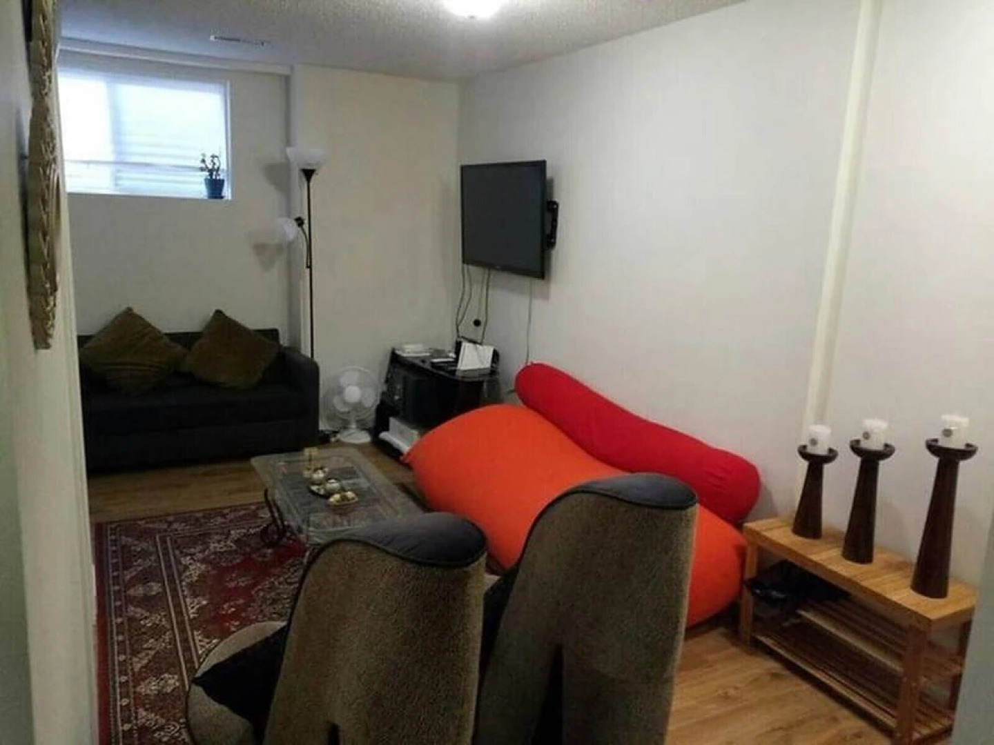 Beautiful Furnished Basement Suite In Airdrie