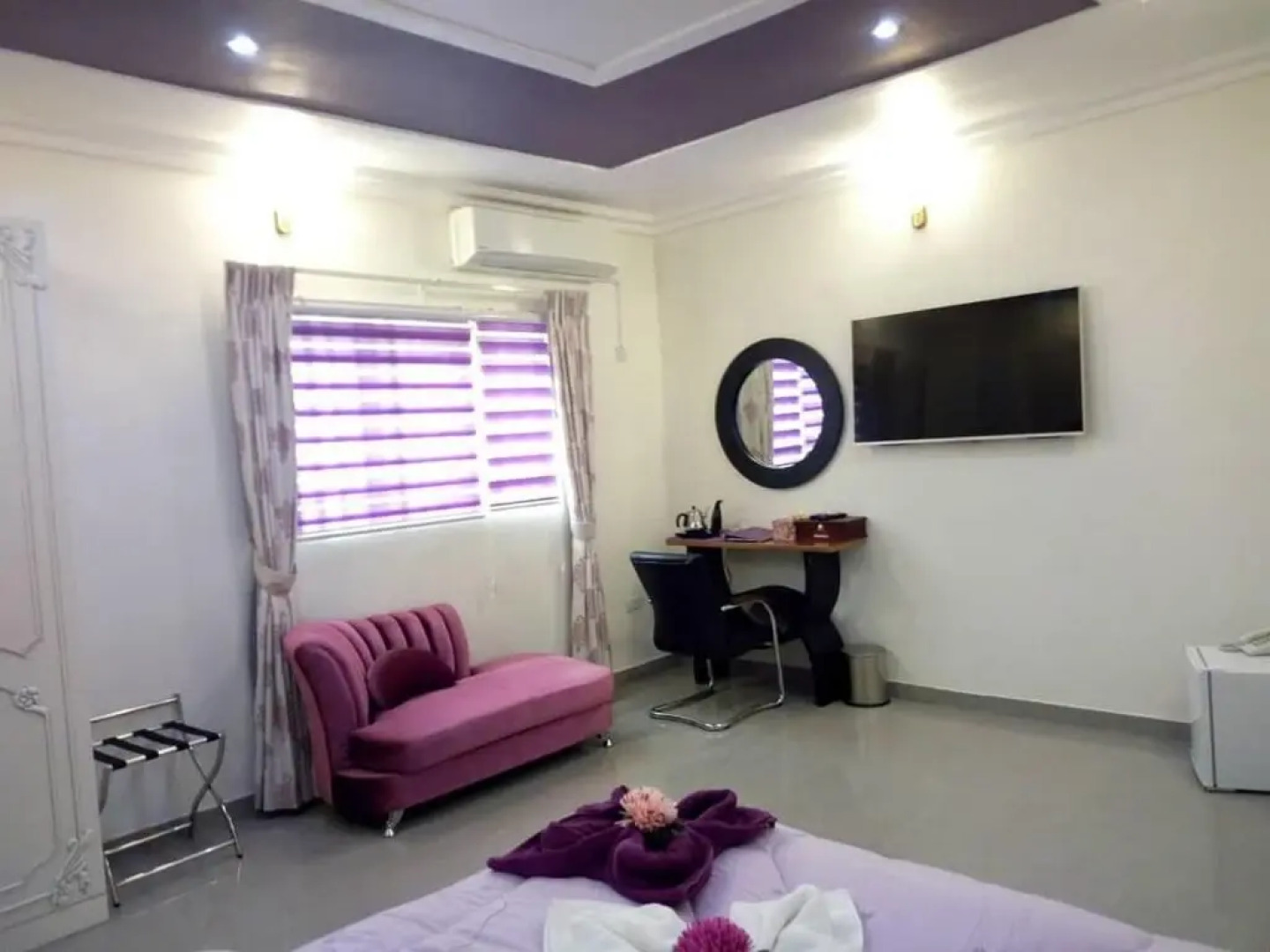 Spa Lavender Suites Hotel