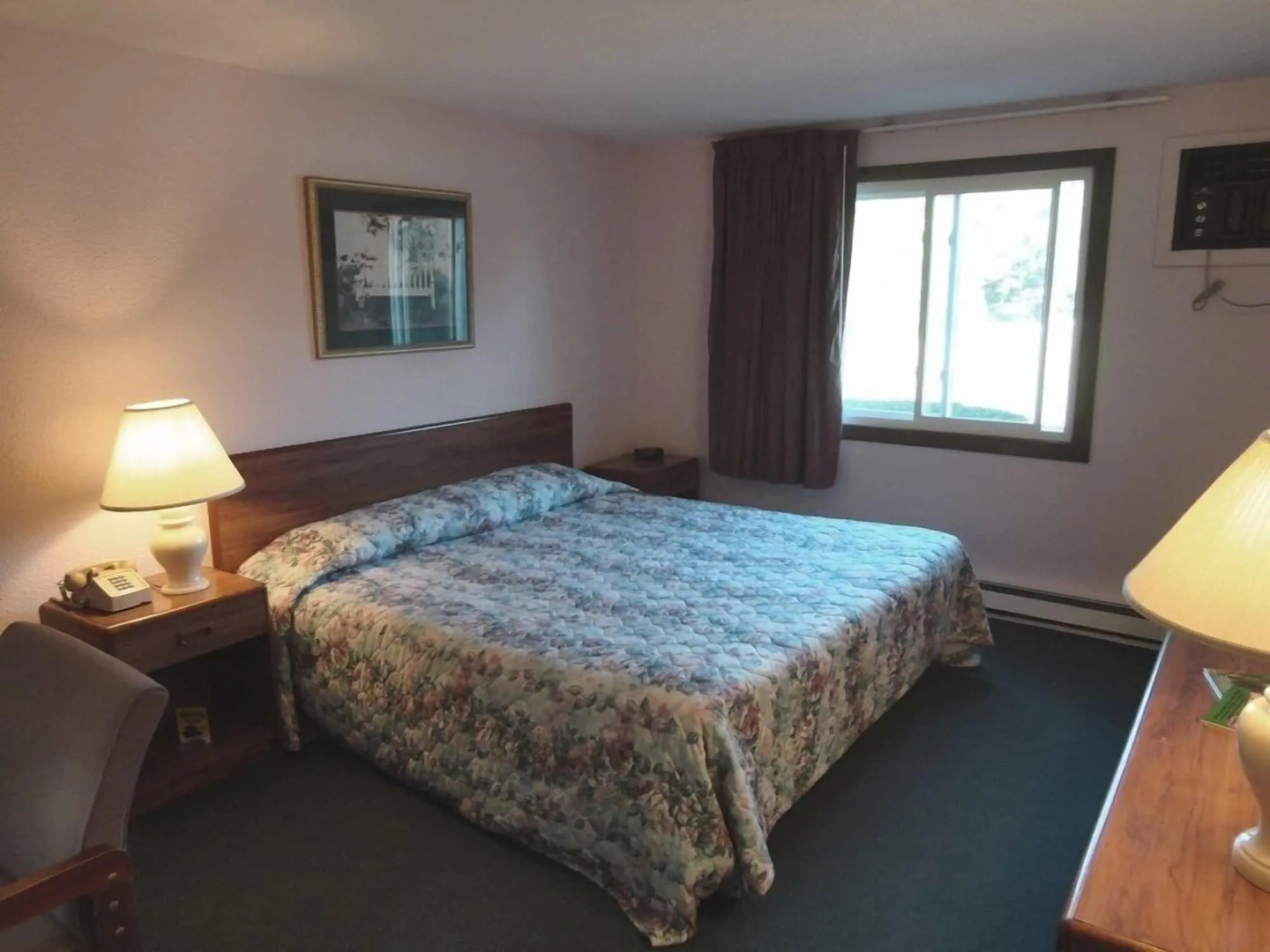 Eastern Inn & Suites