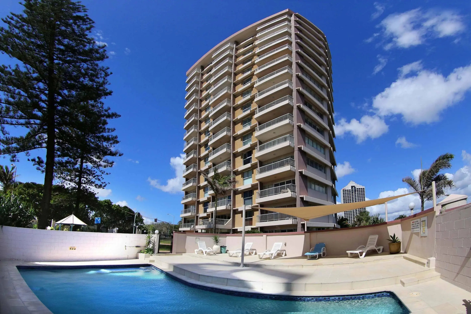 Narrowneck Court