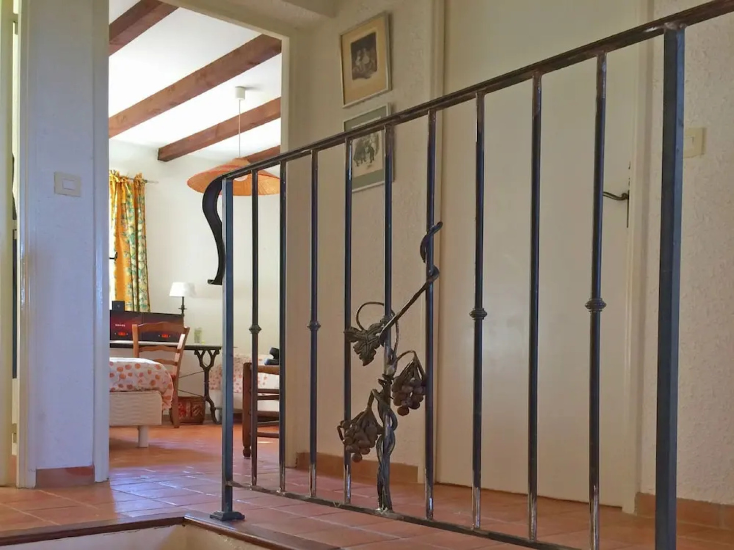 Attractive Gite With Private Swimming Pool and Vast Views Across Lac du Verdon