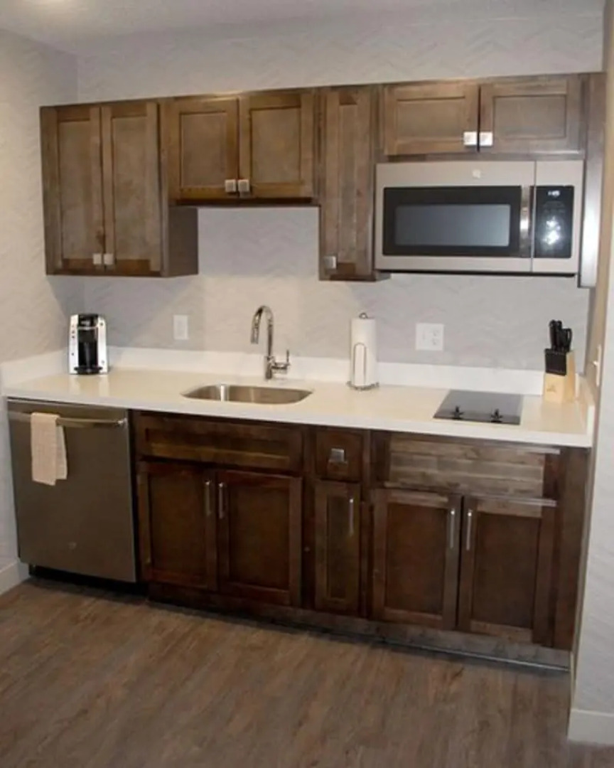 Spring Lake Townhomes and Suites