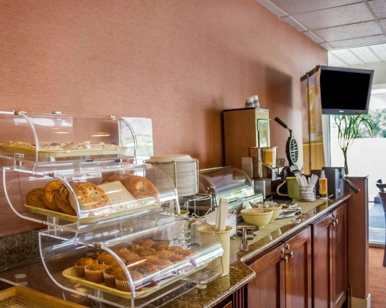 Quality Inn Waterbury East