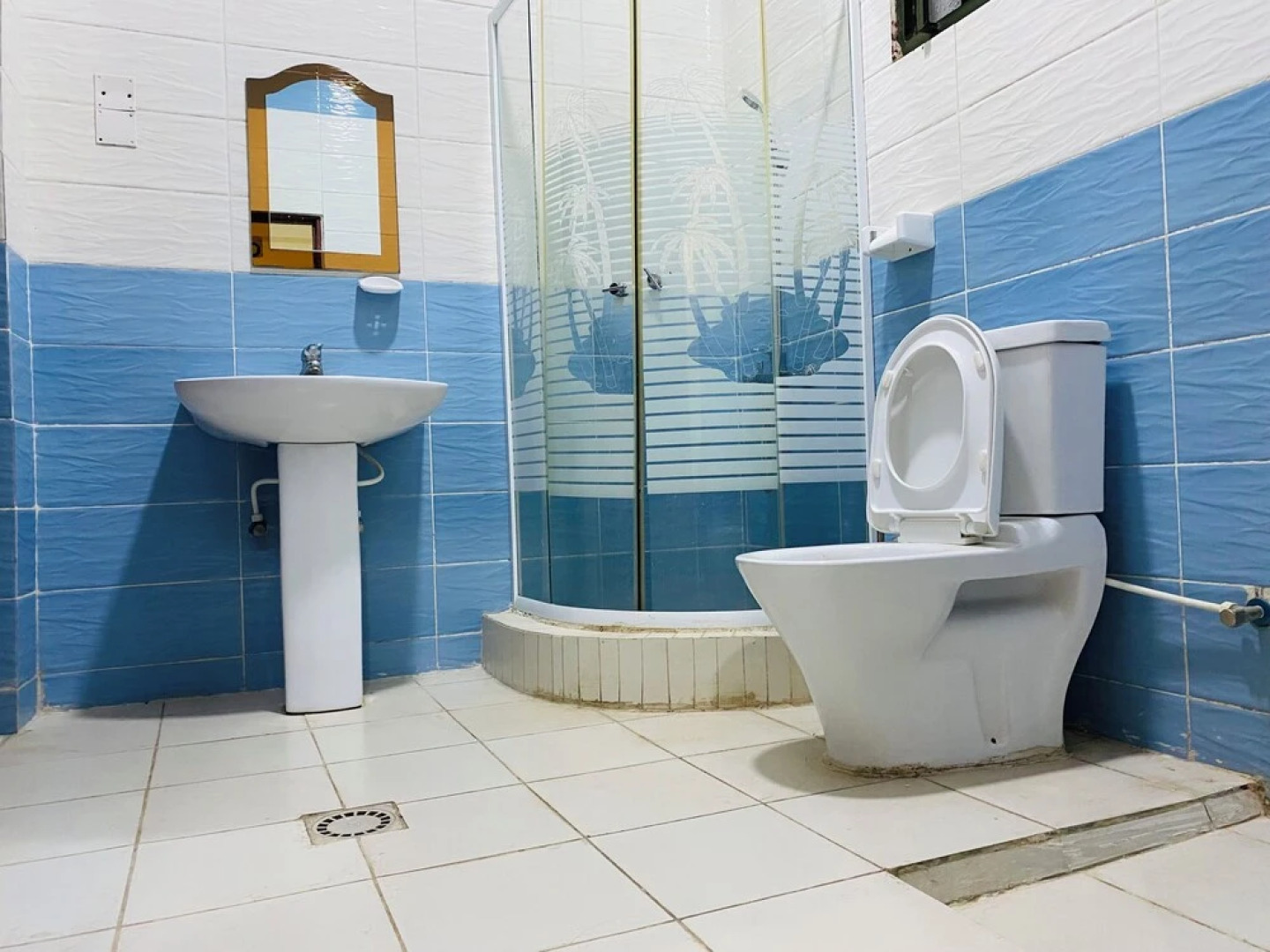 Room in B&B - Nice Rooms, Unbeatable Prices