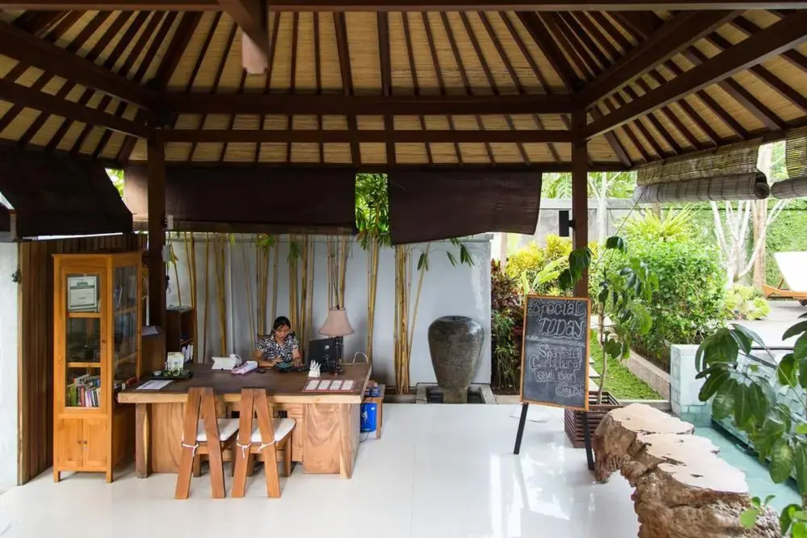 The Astari Villa And Residence
