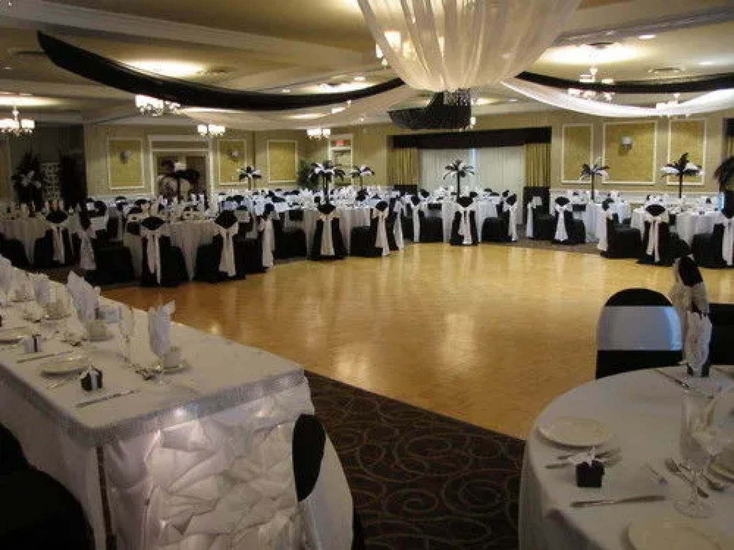 Festival Courtyard Inn