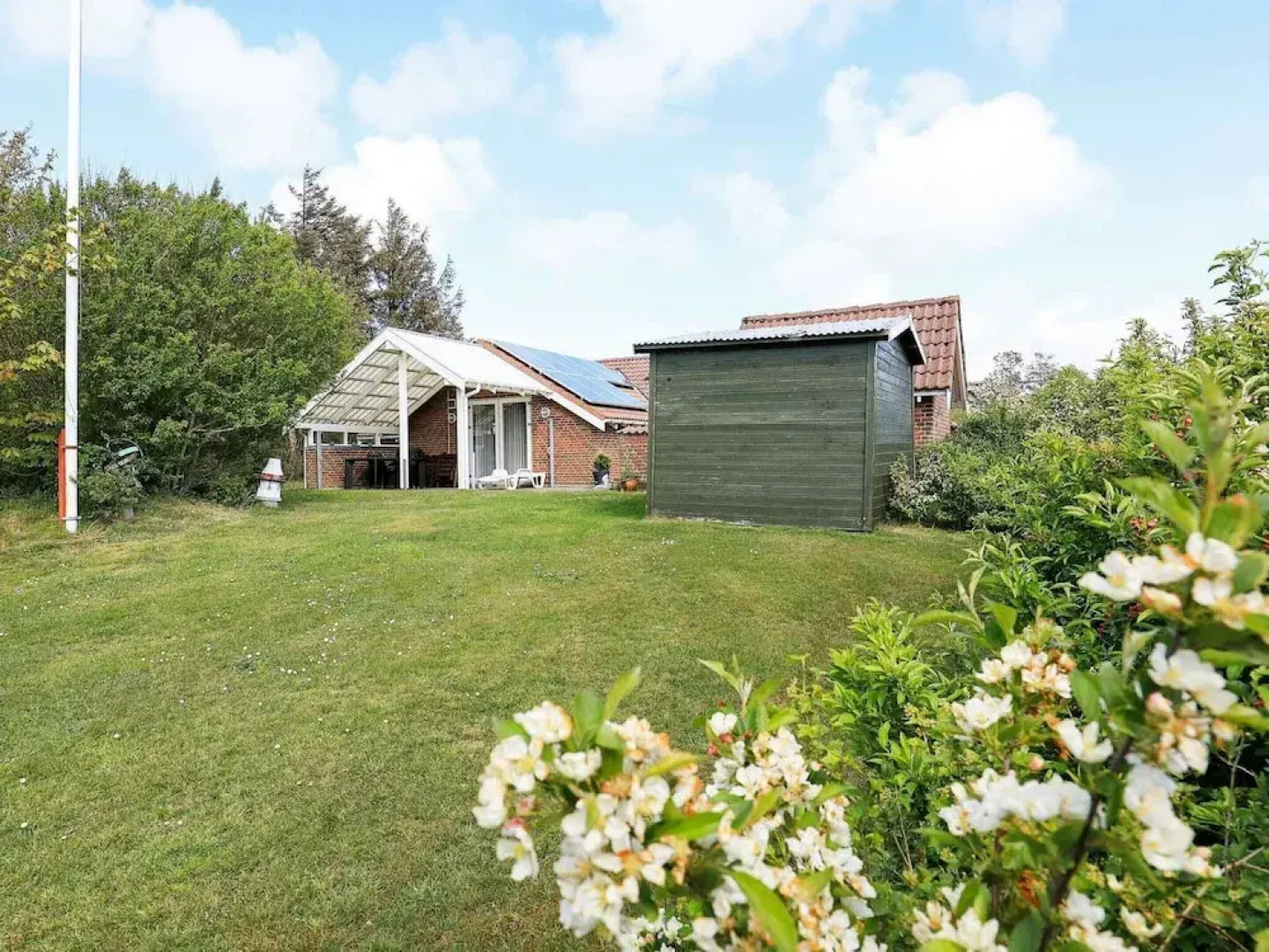 6 Person Holiday Home in Ulfborg