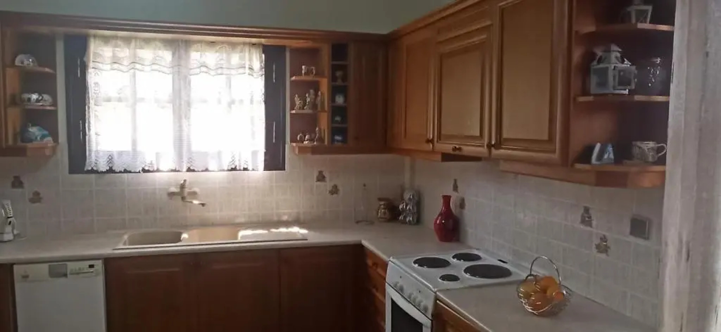 Nikos Holidays House