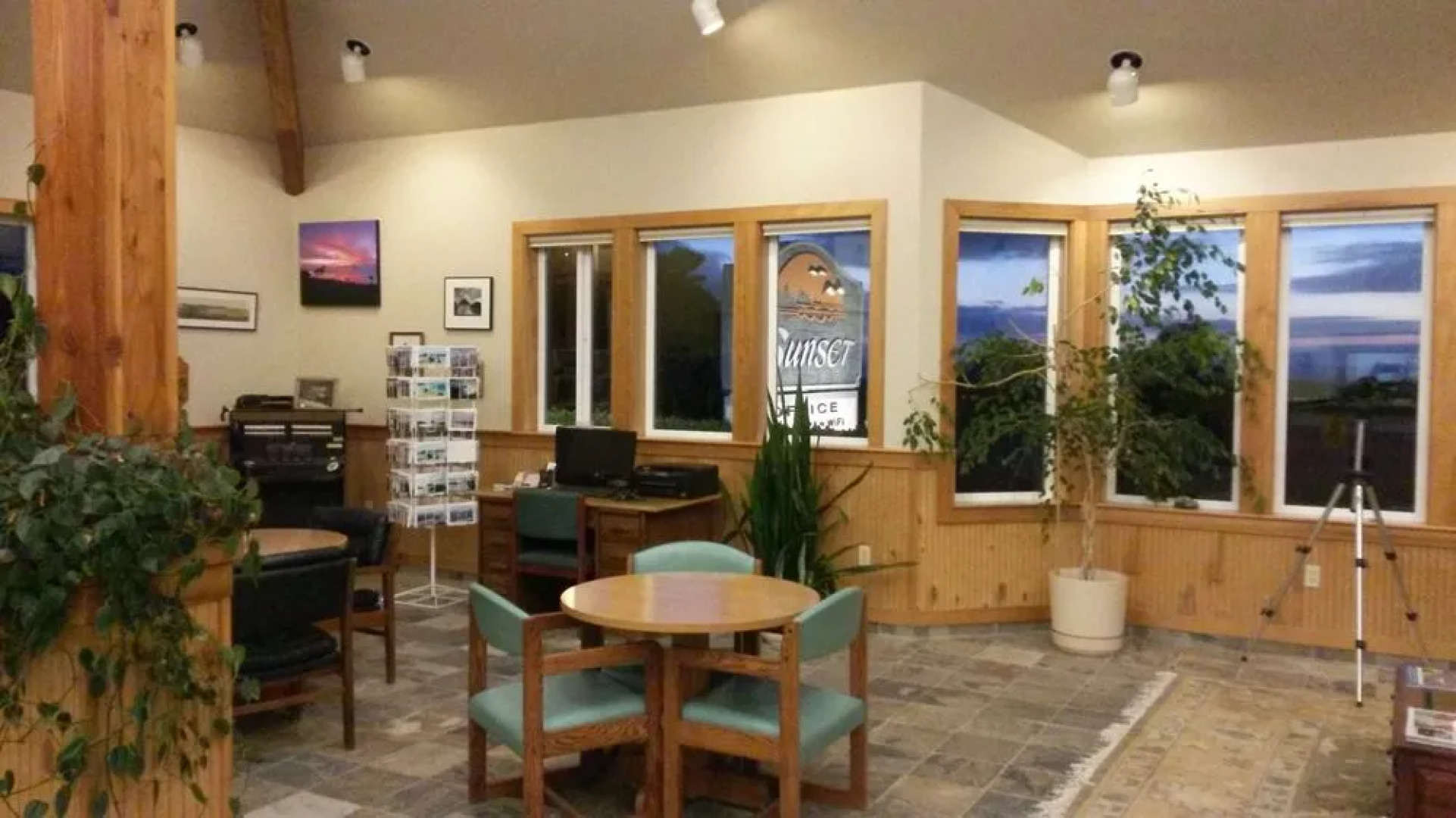 Sunset Oceanfront Lodging