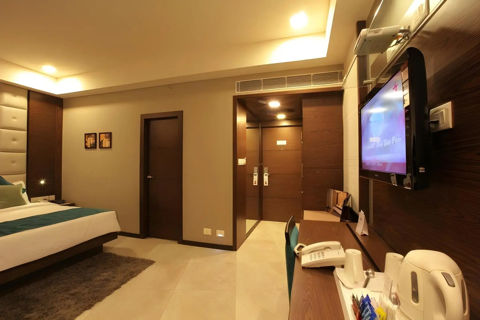 Peerless Hotel Kolkata