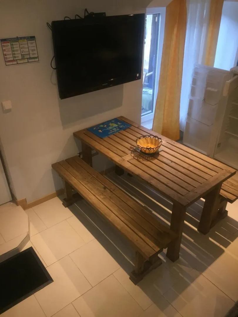 House With 2 Bedrooms in Mesnil-sellières, With Enclosed Garden and Wi
