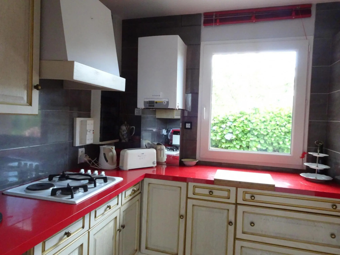 Beautiful Norman House With Outbuilding Located in the bay of Mont St Michel