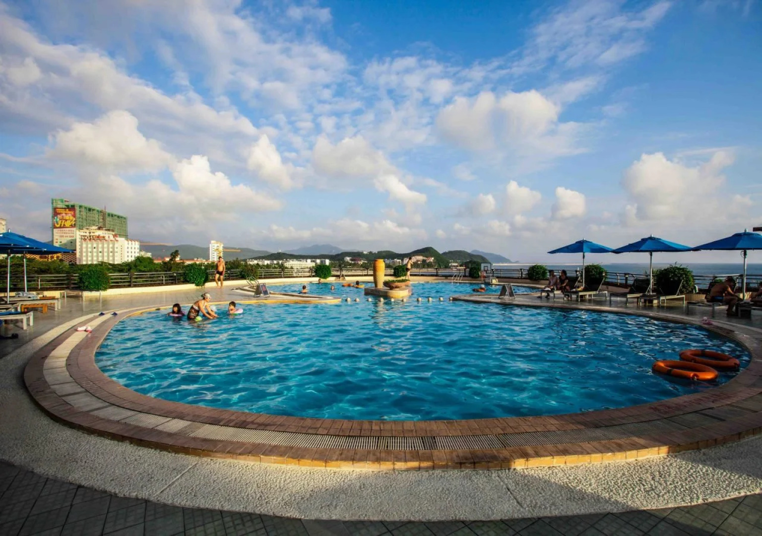 Sanya Pearl River Garden