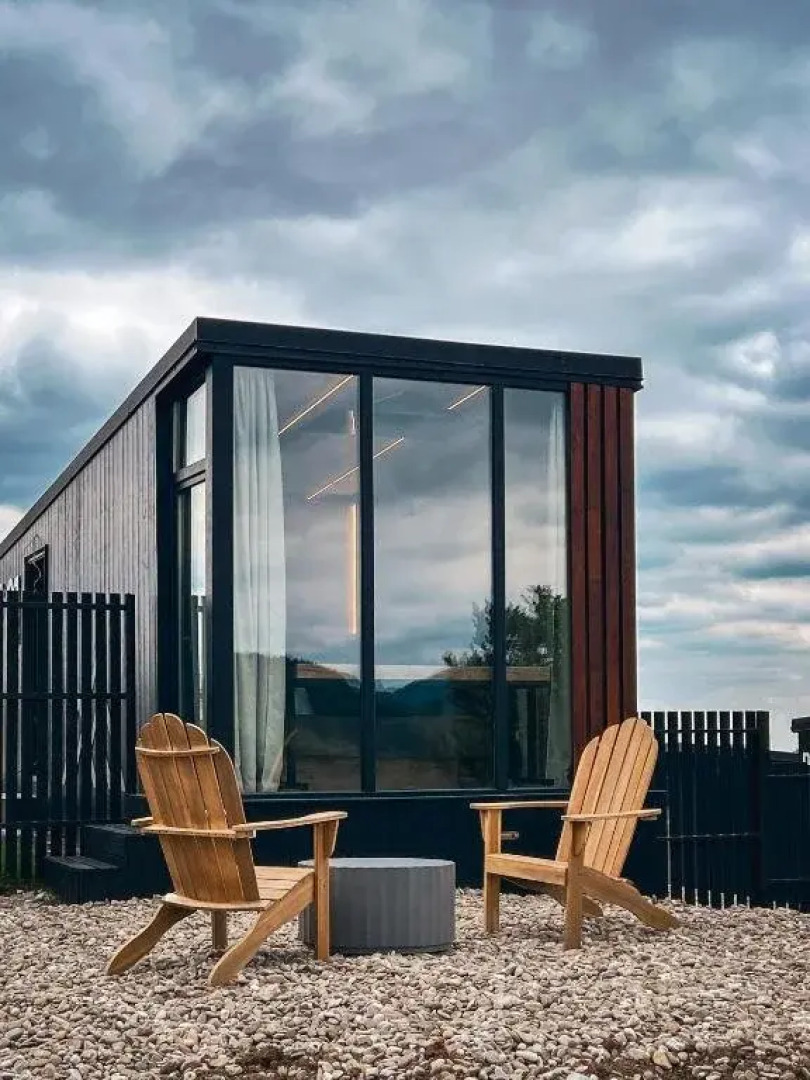 . Moon VALLEY Casute tip camping