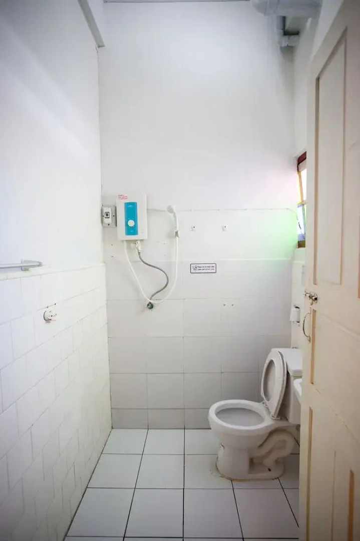 The Gallery 24, Art Cafe Guesthouse Chiang Mai