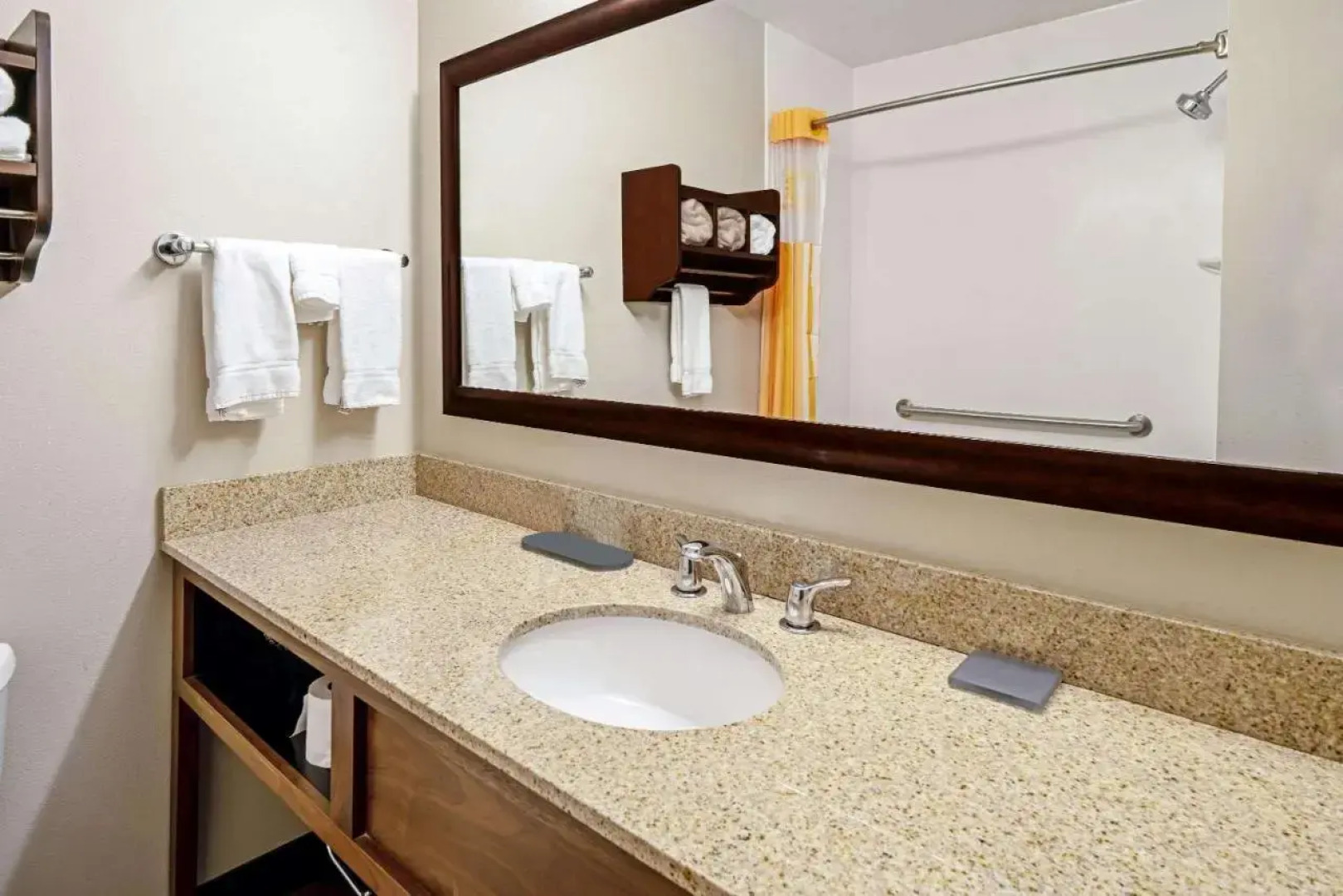 Holiday Inn Express Butte