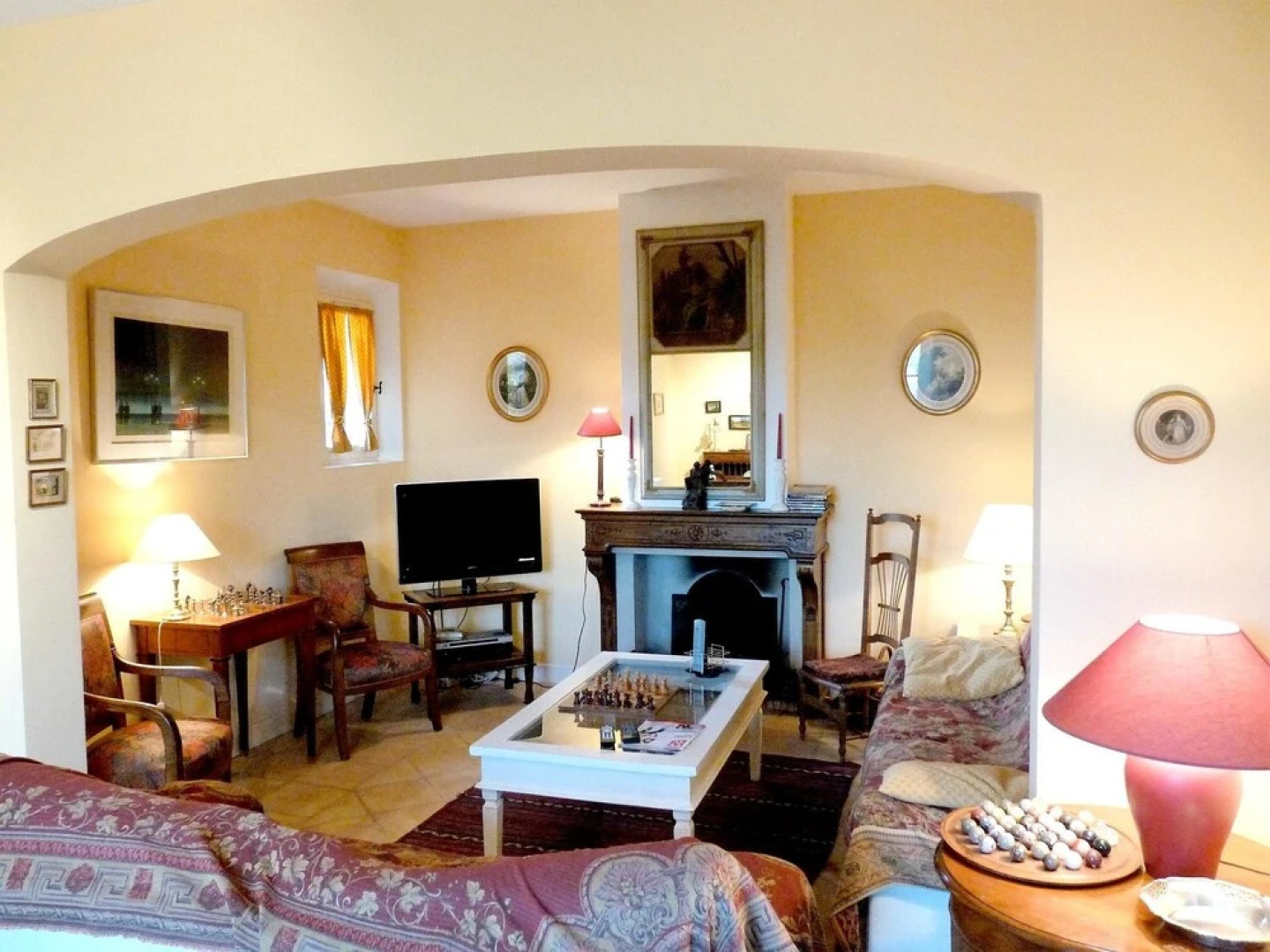 Villa With 5 Bedrooms in Saint Saturnin les Apt, With Wonderful Mounta