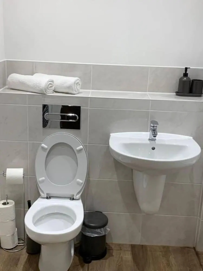 Inviting 2-bed Apartment in Grays