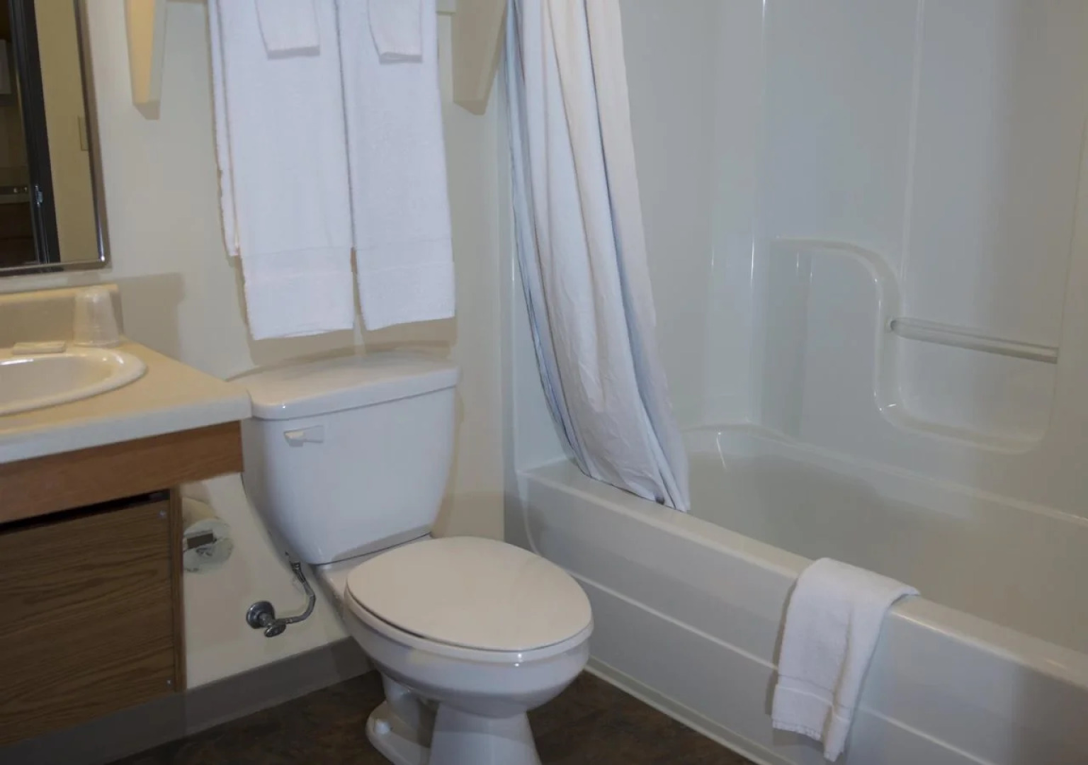 WoodSpring Suites Evansville East