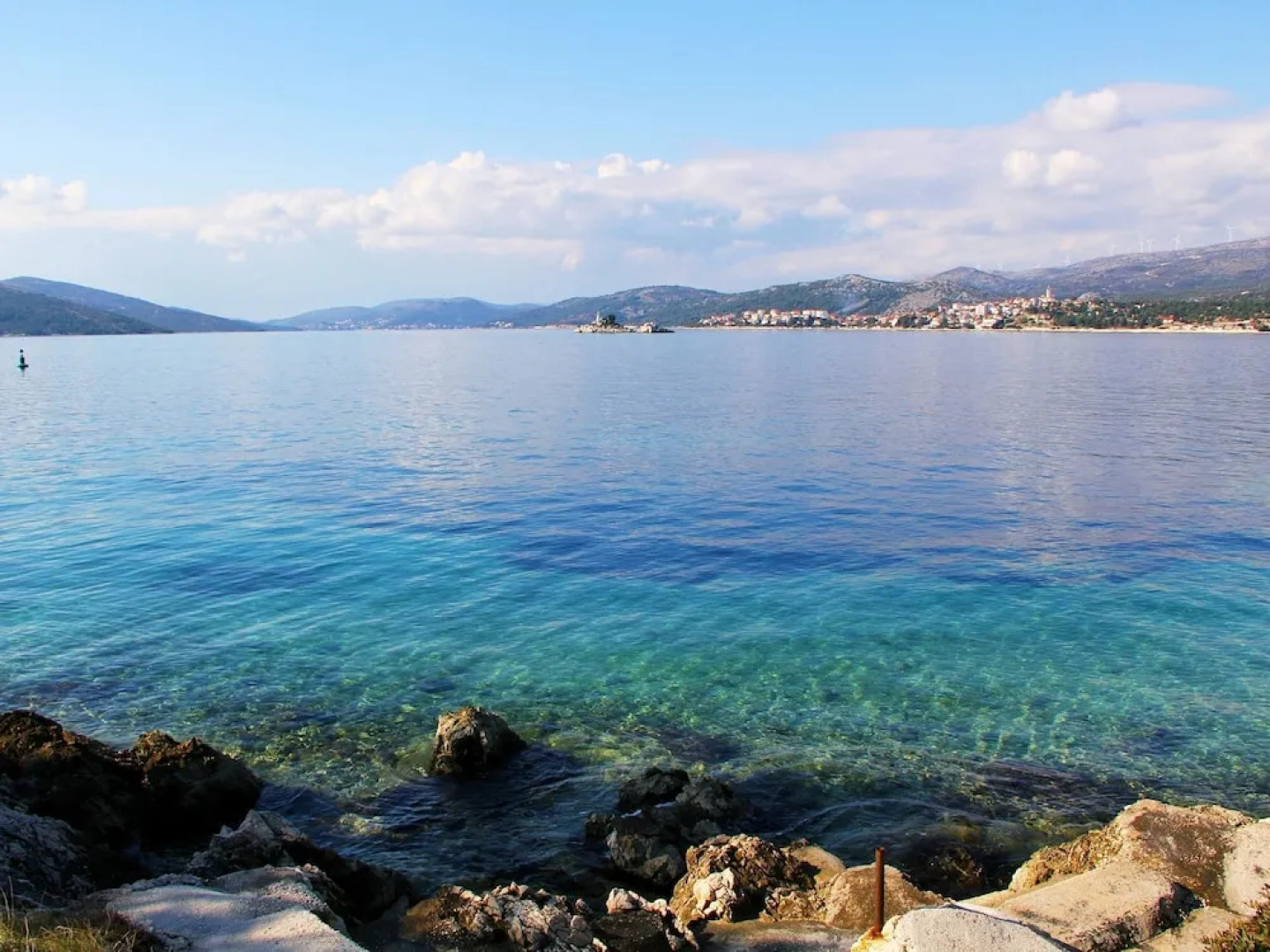 Majestic Villa in Okrug Donji With Swimming Pool