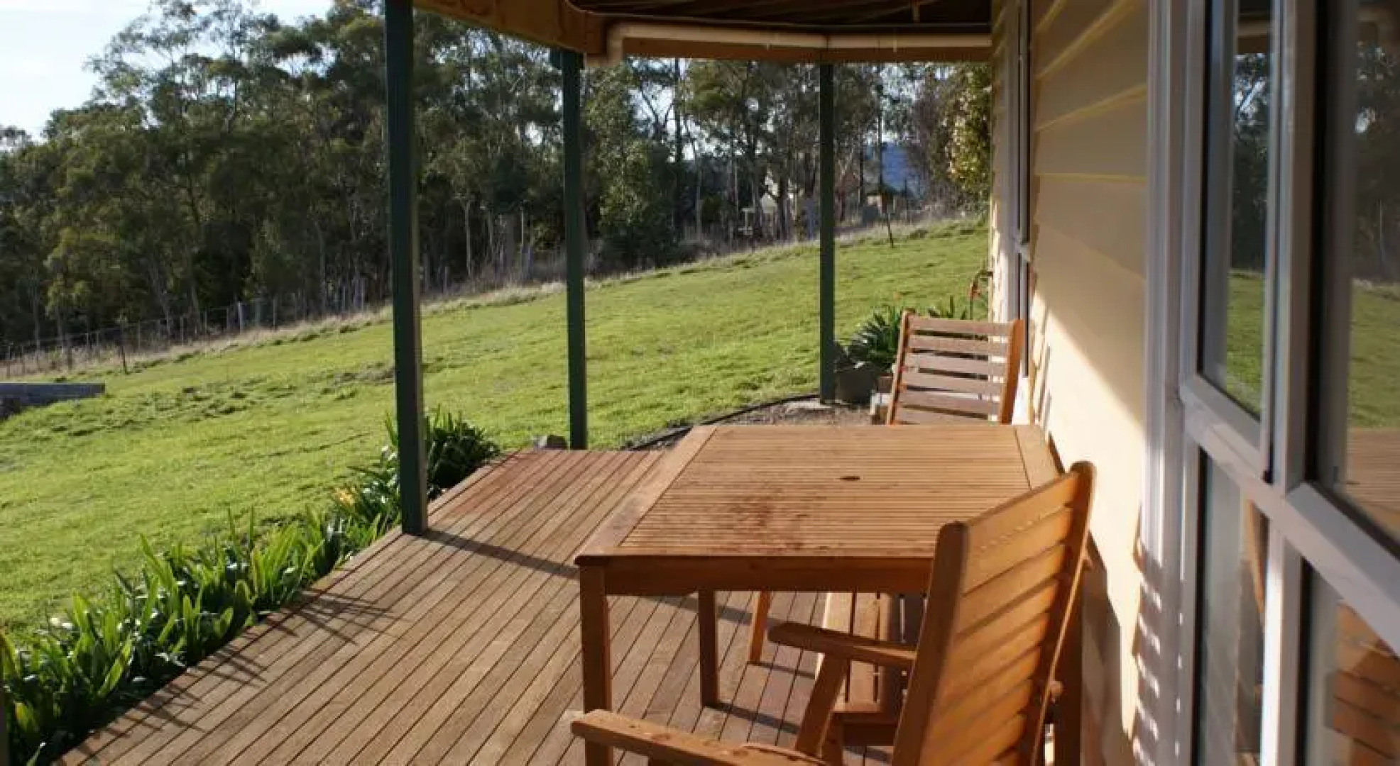 Eloura Luxury Self-Contained Bed & Breakfast Accommodation