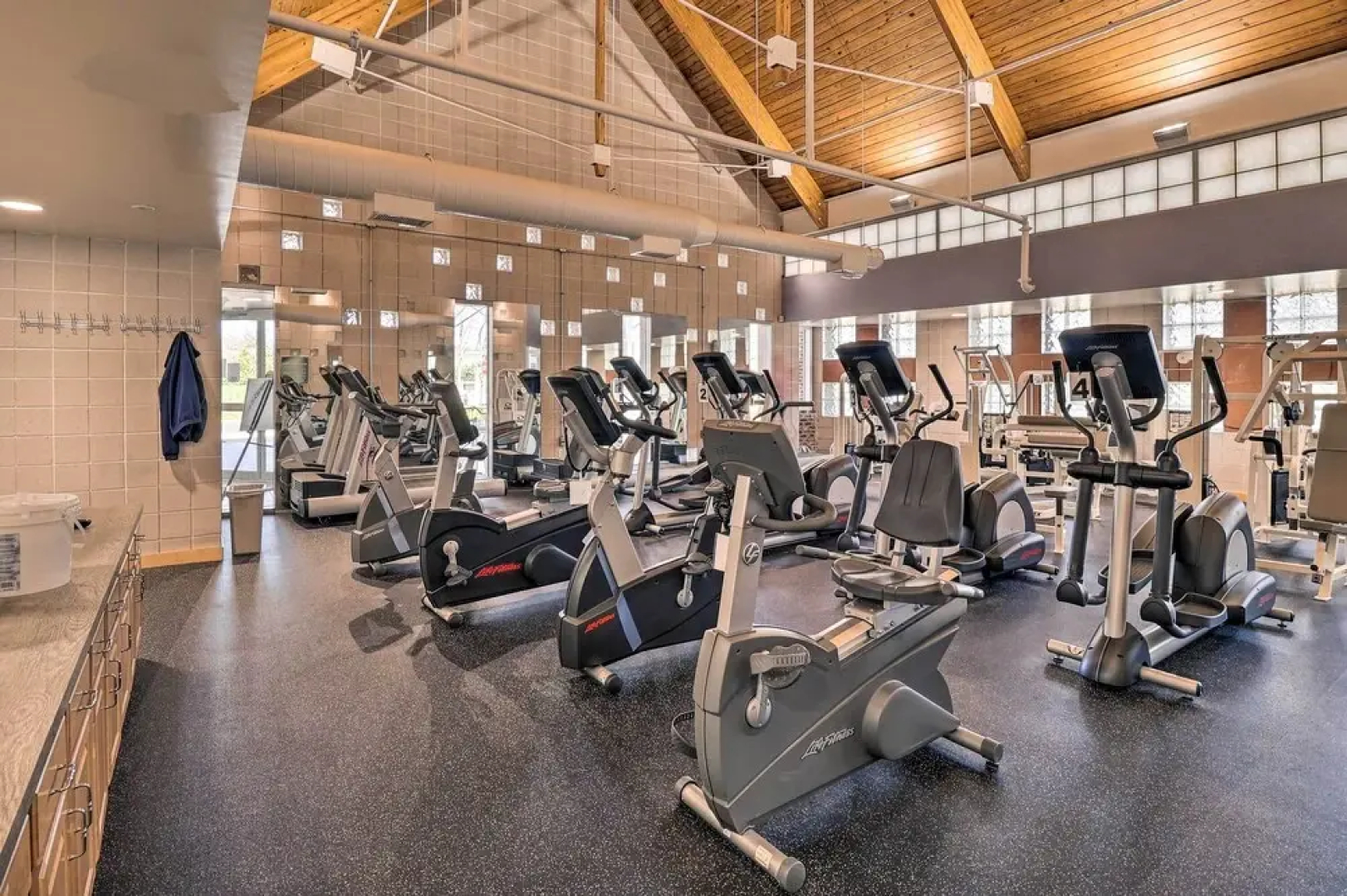 3 Mi to Beach: Ocean View Getaway w/ Pool Access