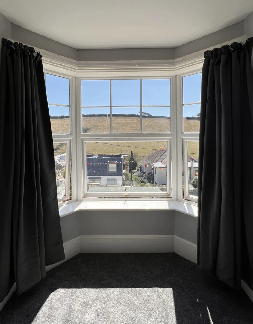 Sea View Hotel - Sandpebbles