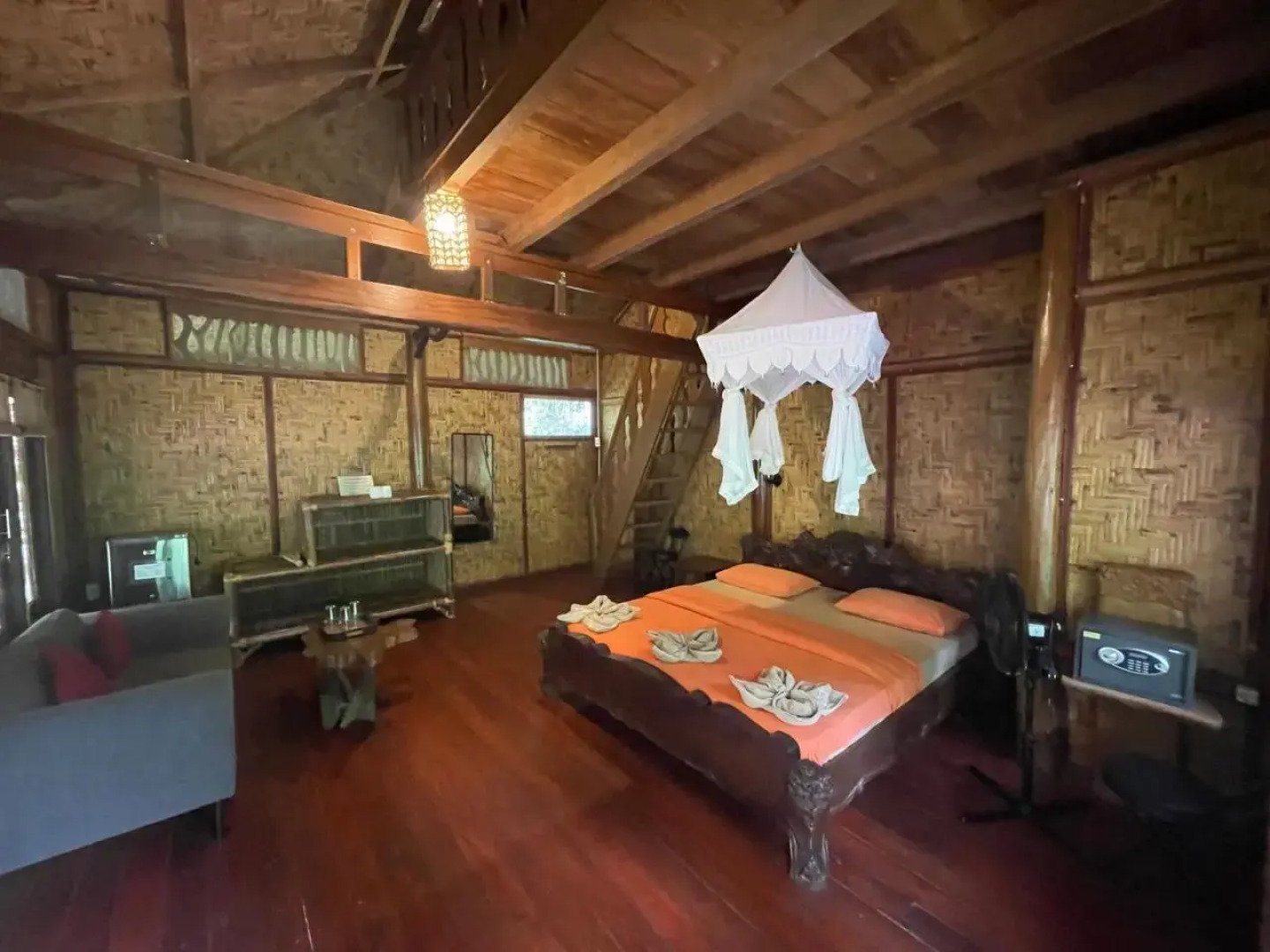 Kupu Kupu Garden Guest House & Cafe