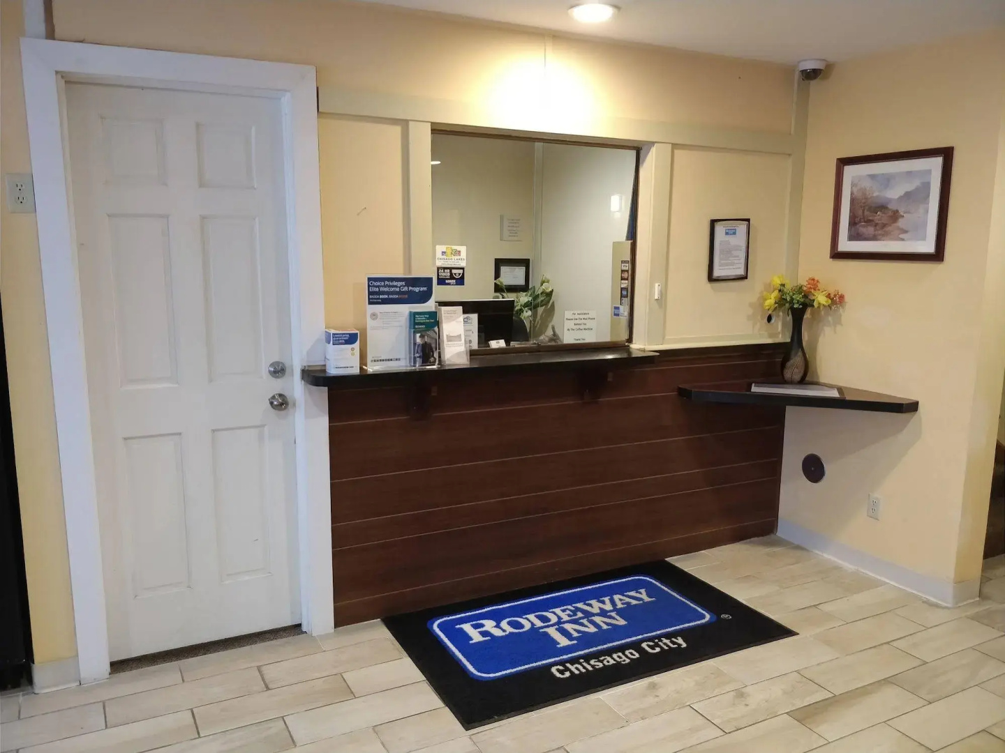Super 8 by Wyndham Chisago City