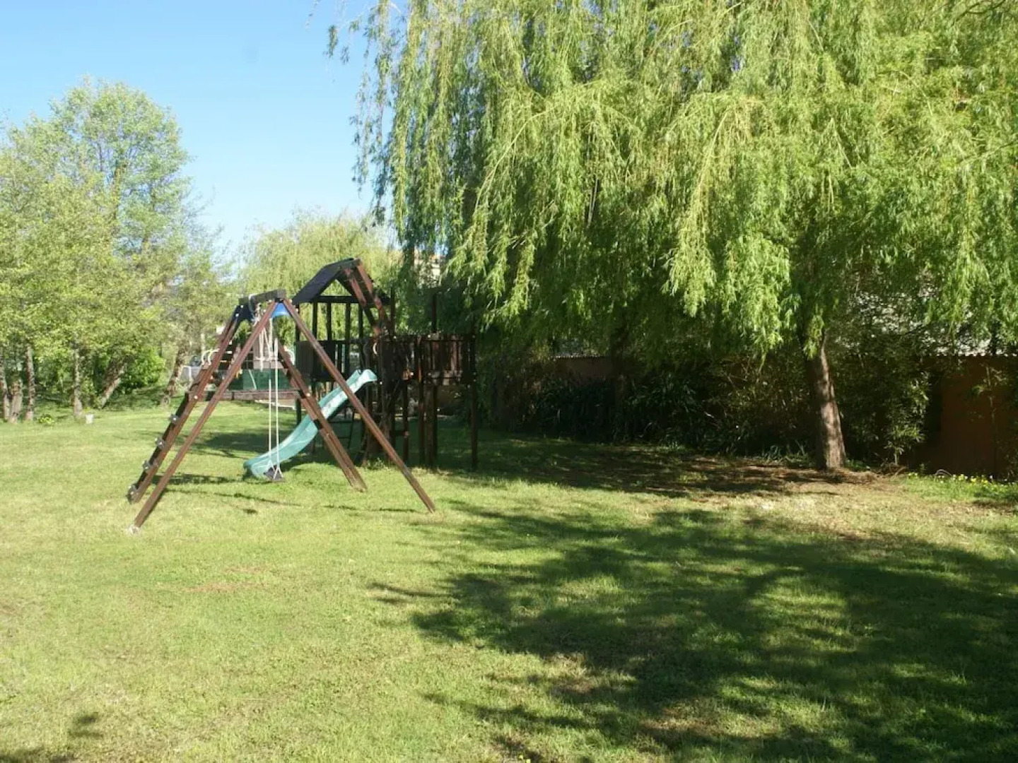 Apartment in Moriani-plage by the Beach