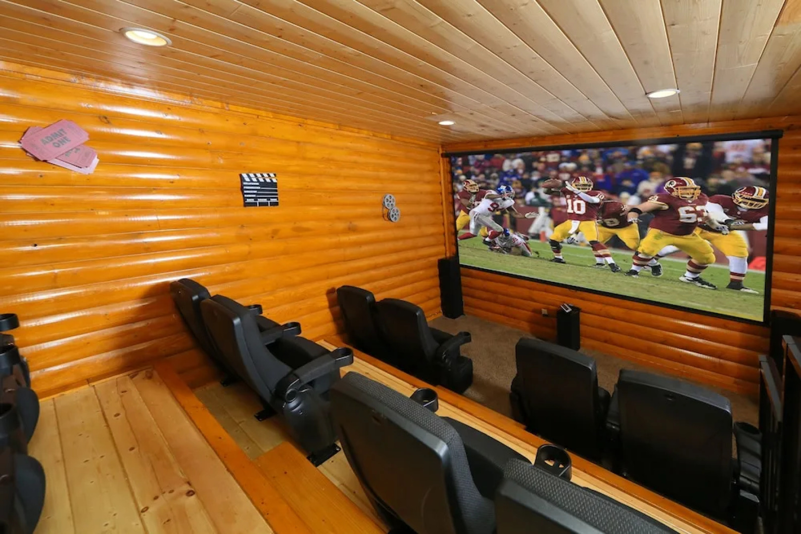 Paradise Mountain Pool Lodge