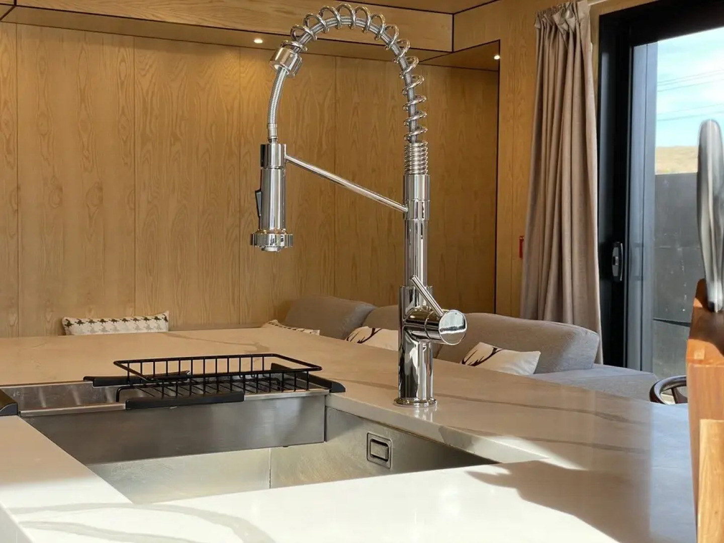 JillyLan Village Apartment