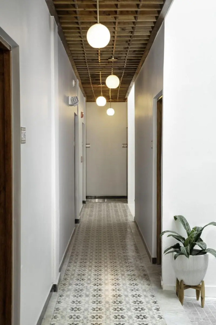 El Colonial - Adults Only