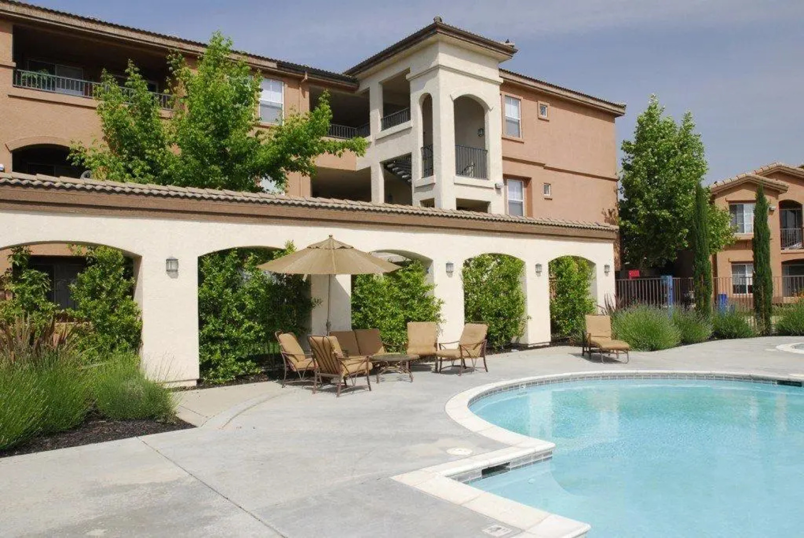 Sacramento Guest Services