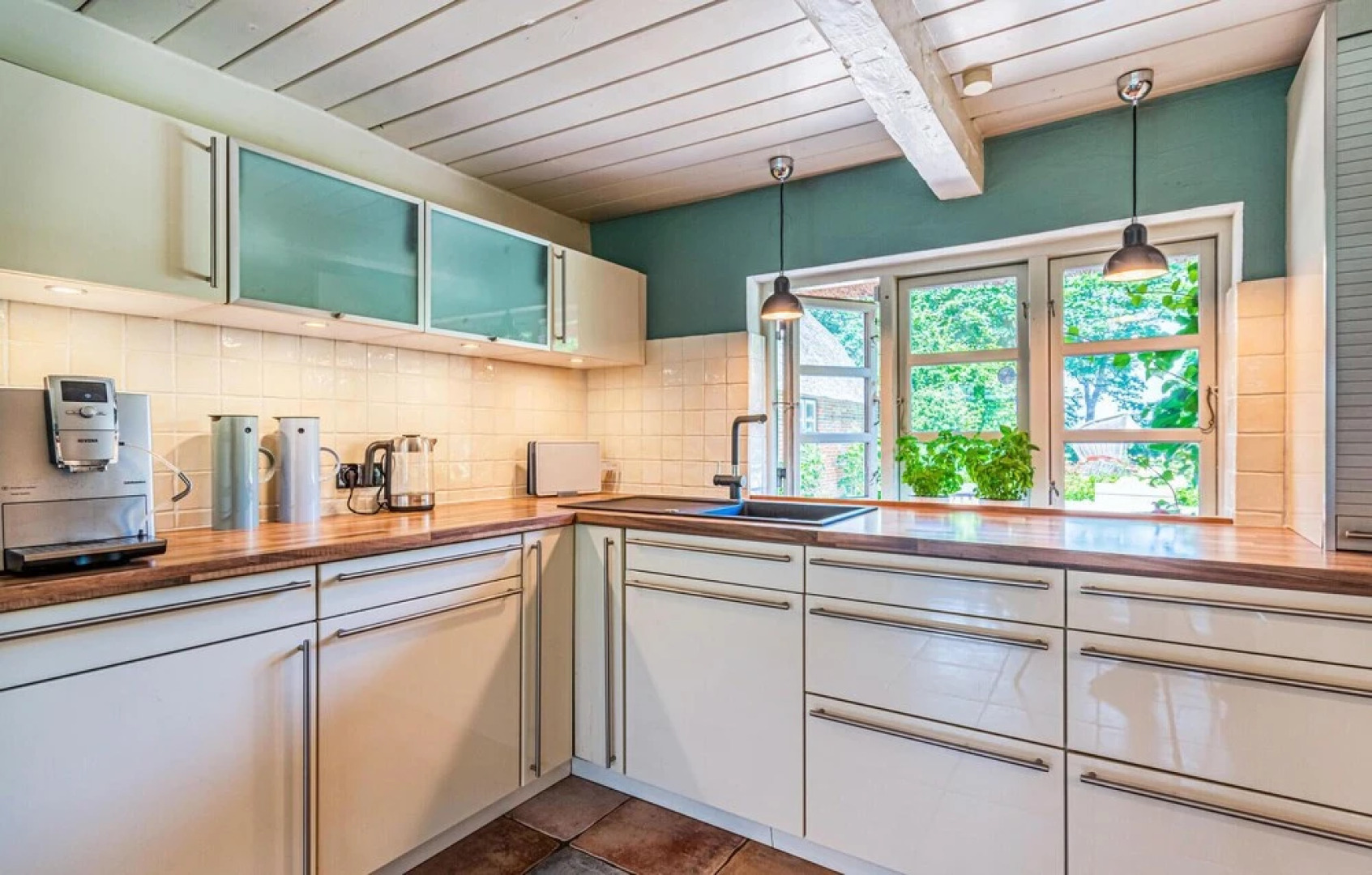 Amazing Home in Humptrup With 3 Bedrooms and Wifi