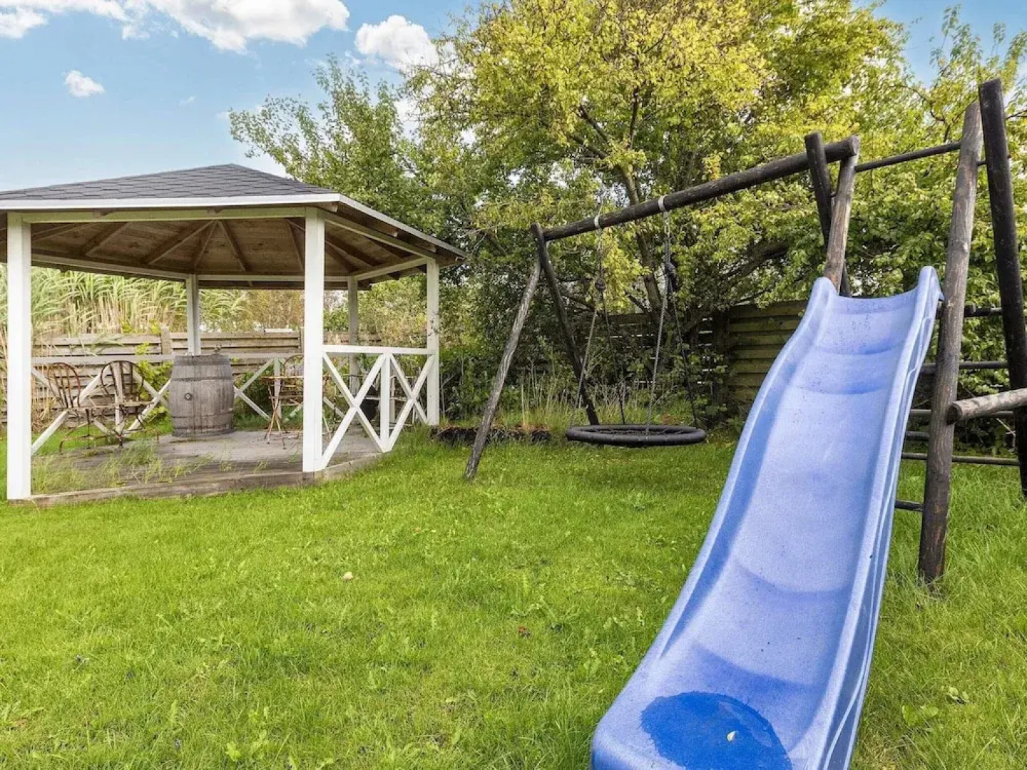 Idyllic Beach Retreat in Albaek