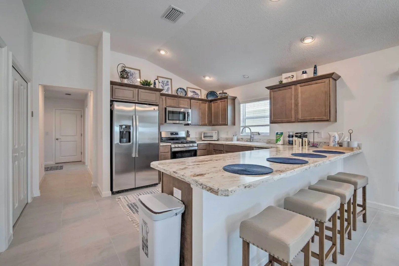 Lanai & Resort Amenities: The Villages Getaway