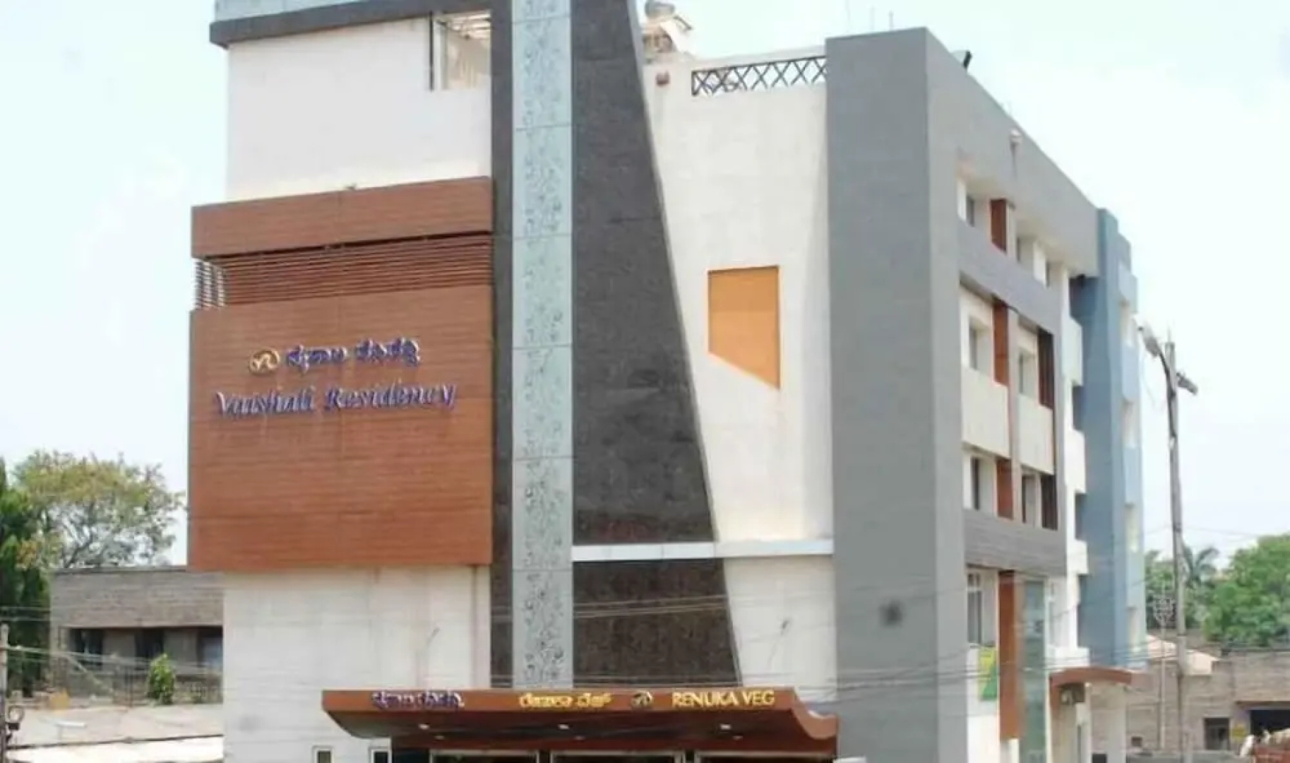 Iroomz Vaishali Residency