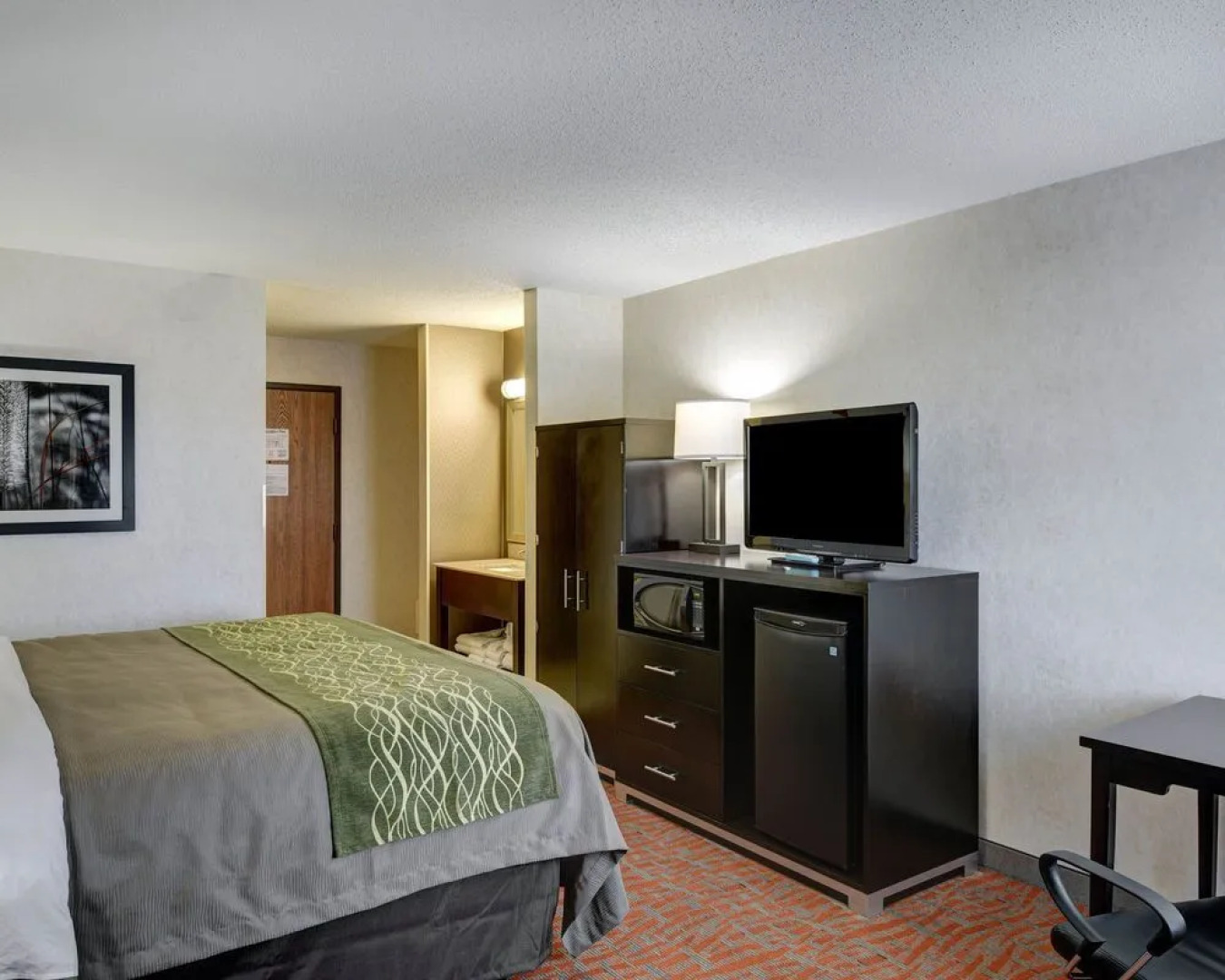 Baymont Inn & Suites Concord/Mentor