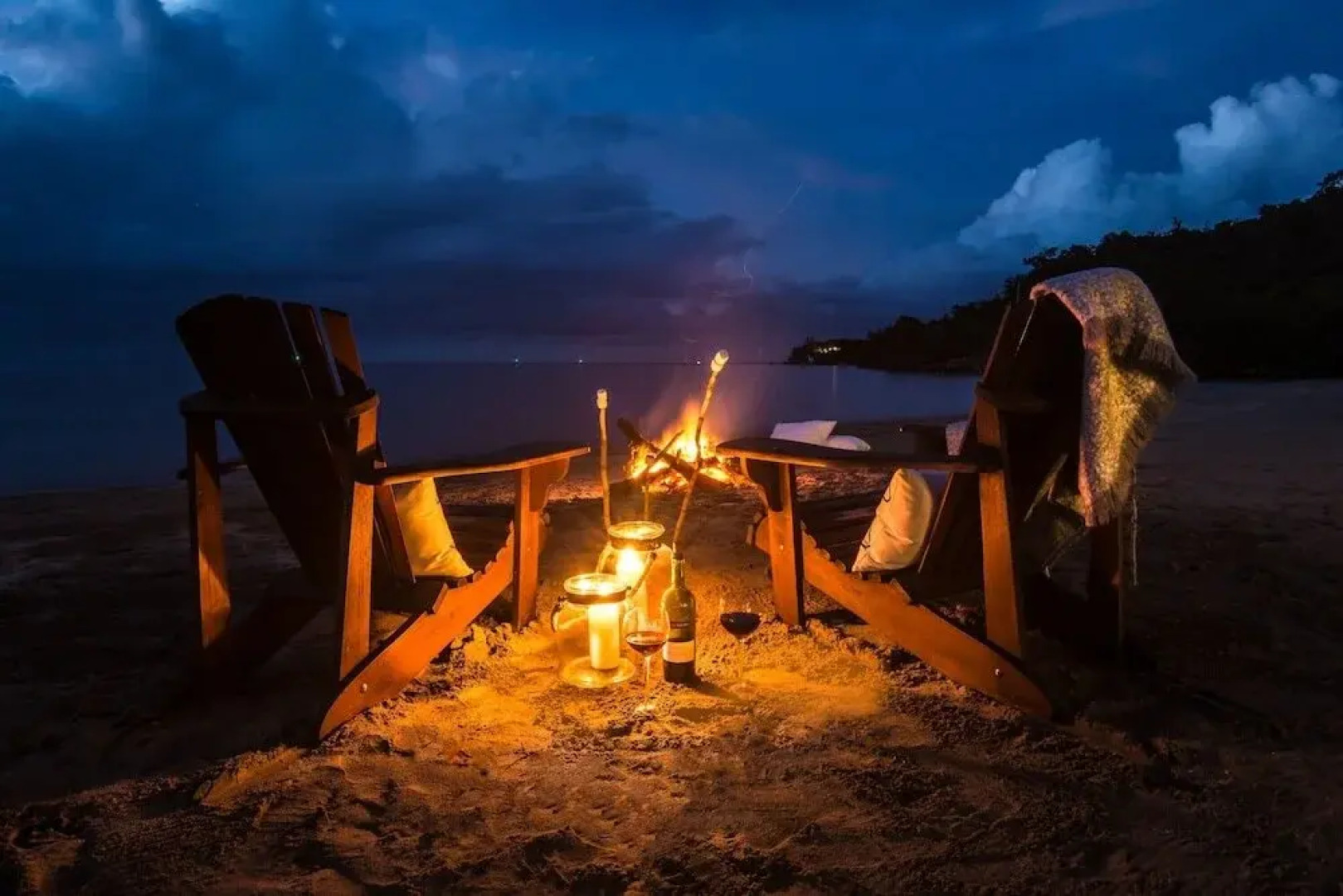 3 Br Beachfront Villa - Discovery Bay - Prj 1216