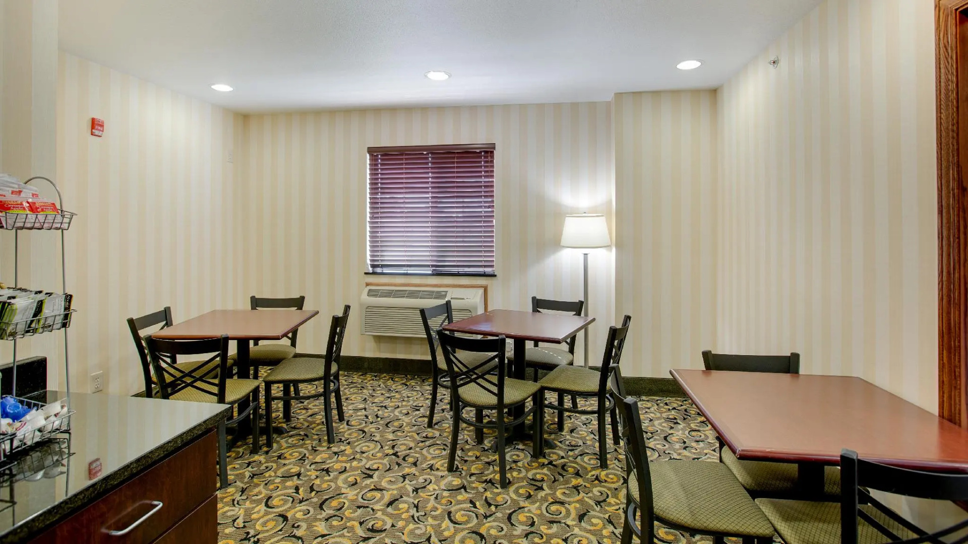 Cobblestone Inn & Suites - Clintonville
