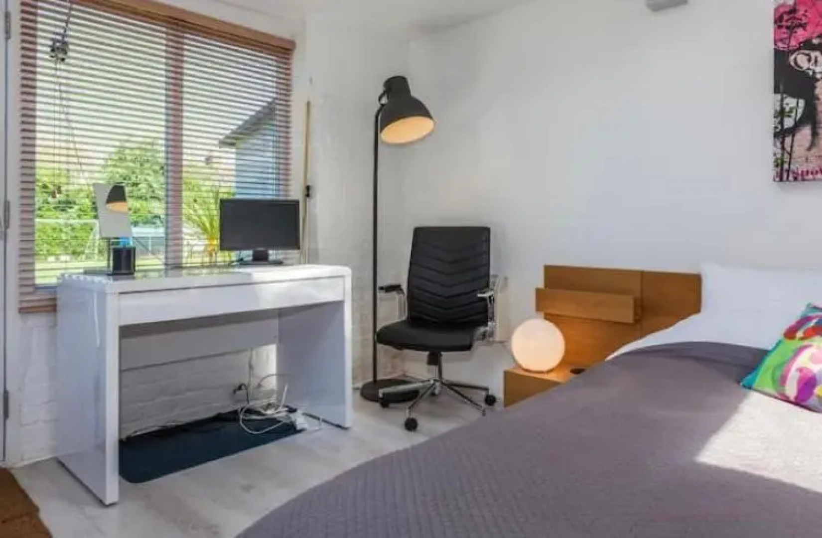 The Studio Christchurch B&B Luxury Garden Room