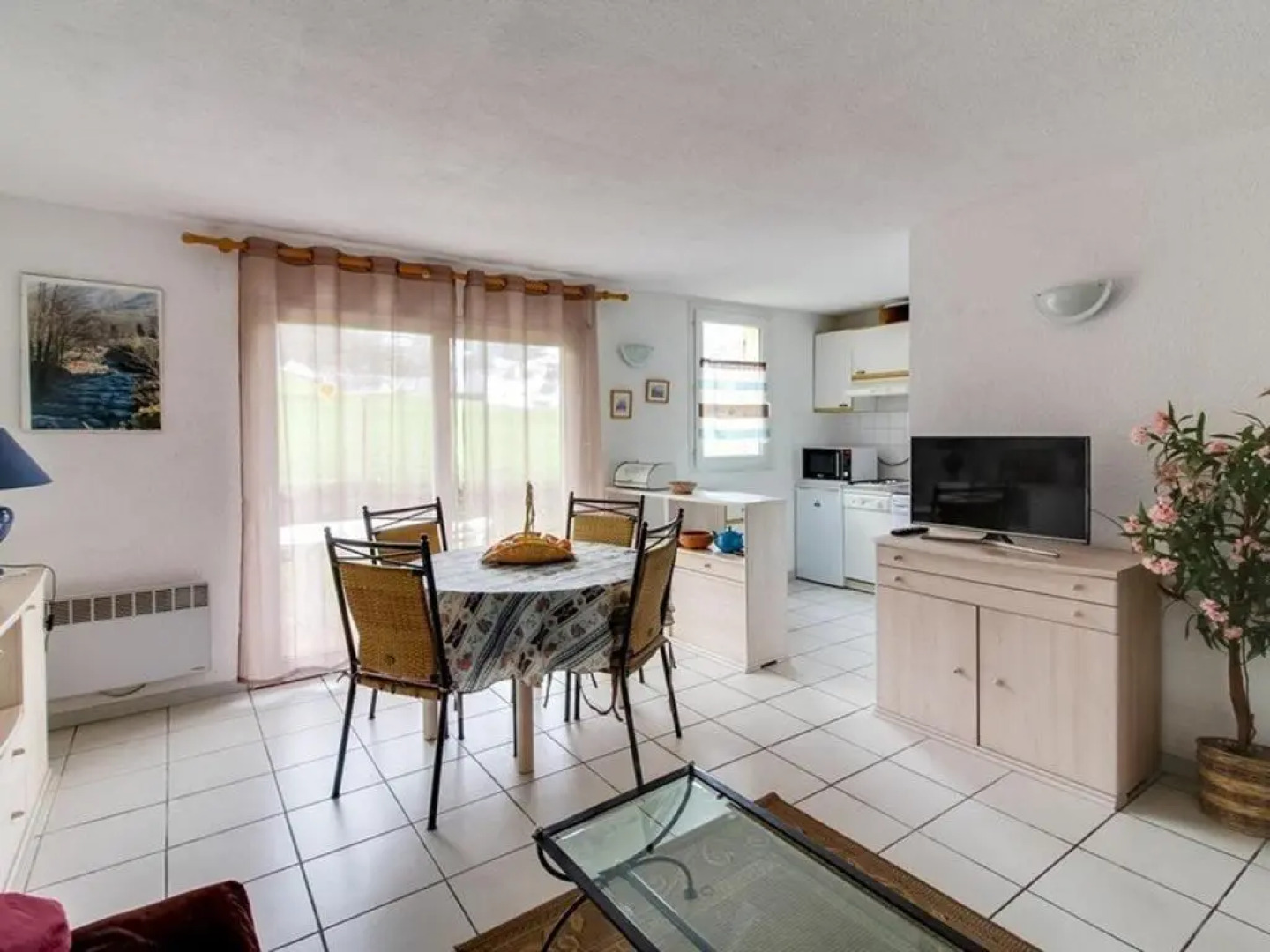 Appartement Esquièze-Sère, 2 pièces, 6 personnes - FR-1-402-28