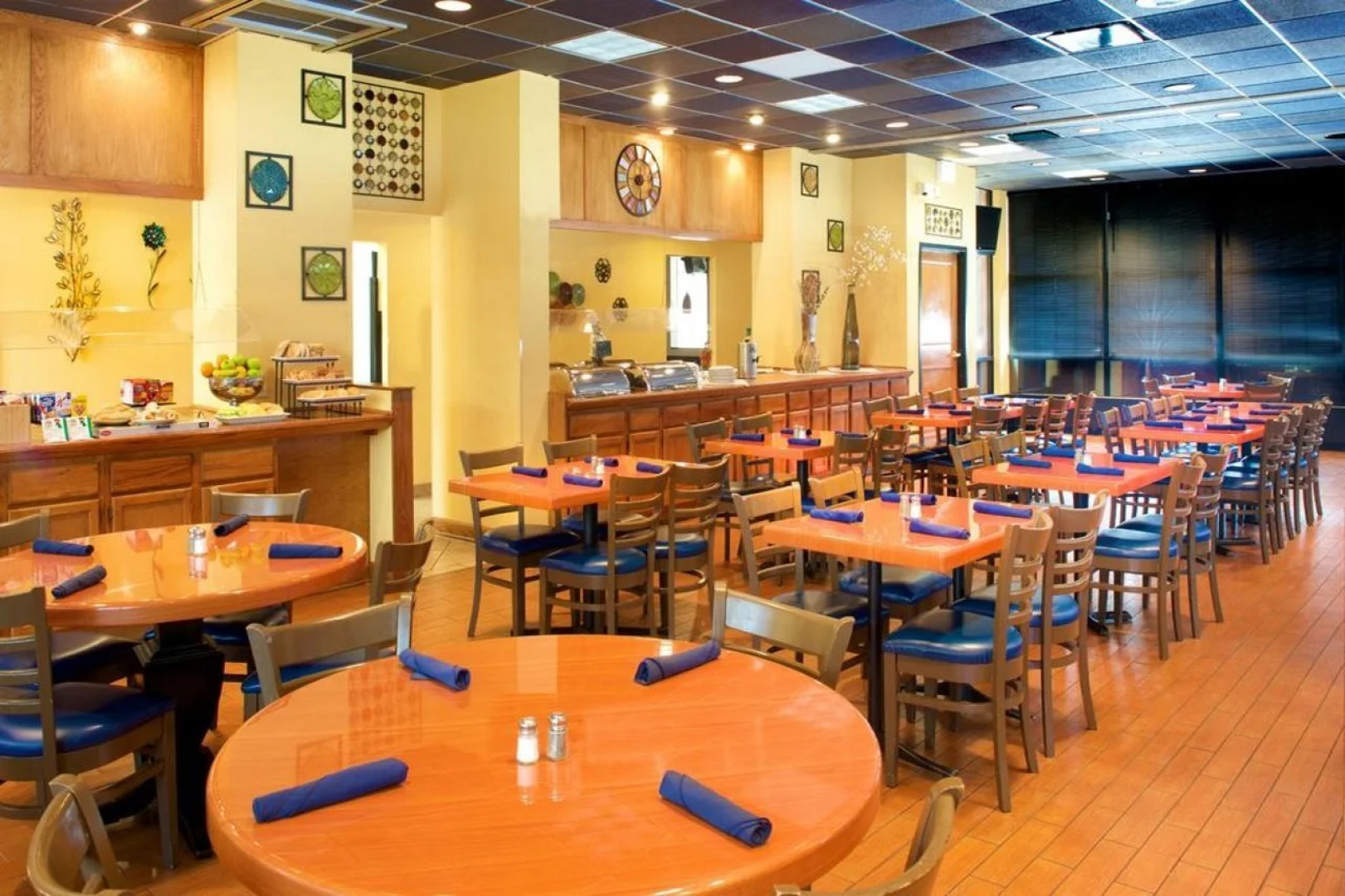 Holiday Inn & Suites Chicago - Downtown by IHG